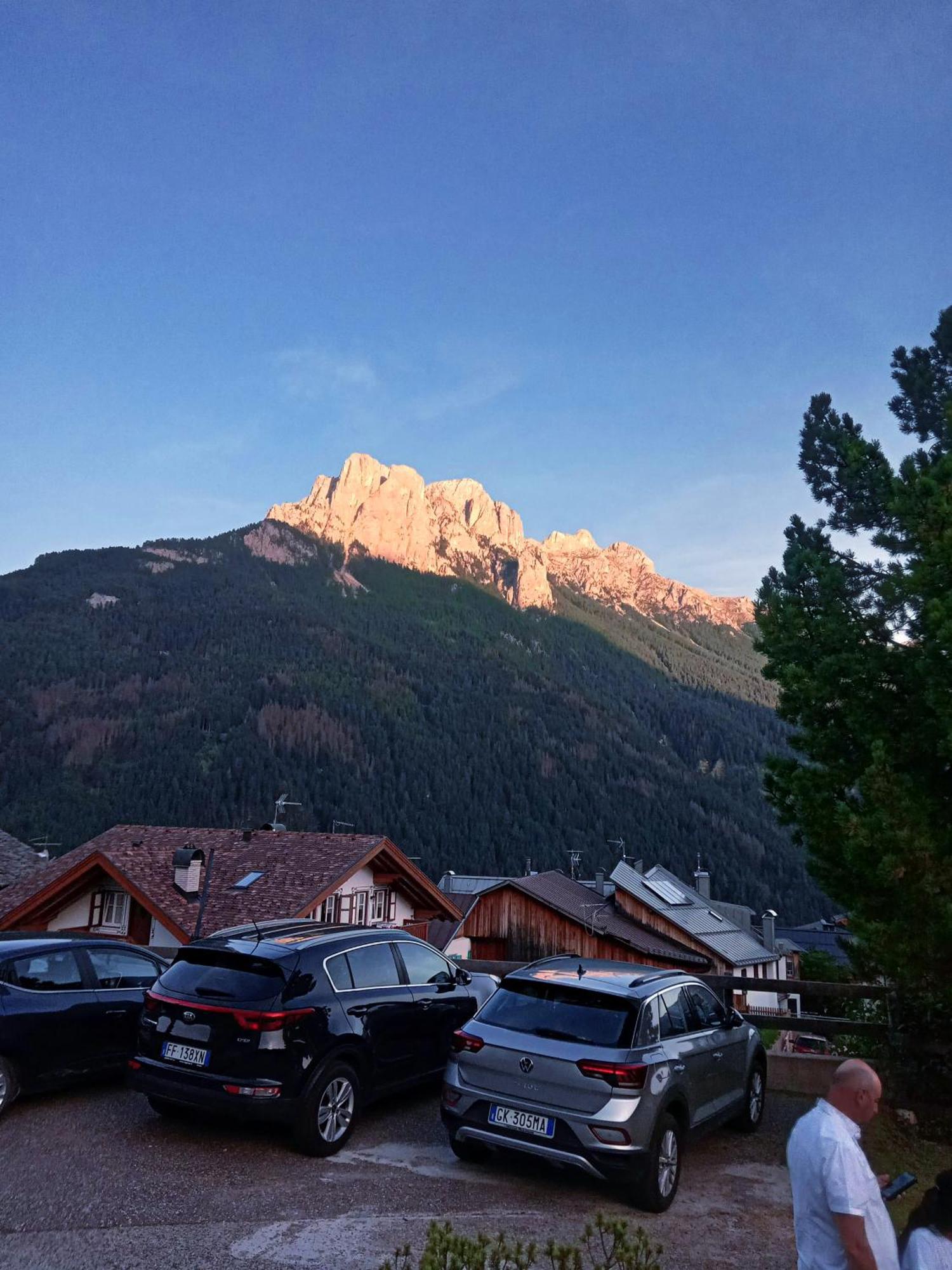 Hotel Vigo Vigo di Fassa Kültér fotó